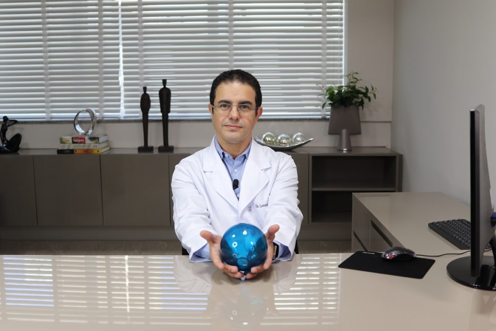 Dr. Tiago Baumfeld
